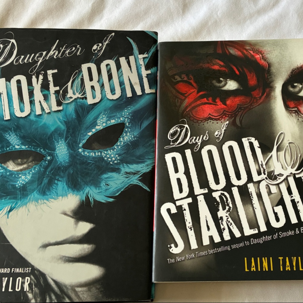Daughter of Smoke &‎ Bone and Days of Blood & Starlight Books